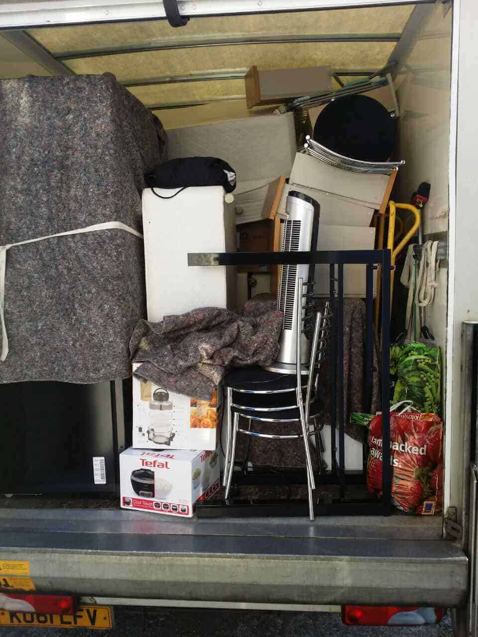 SE11 moving truck