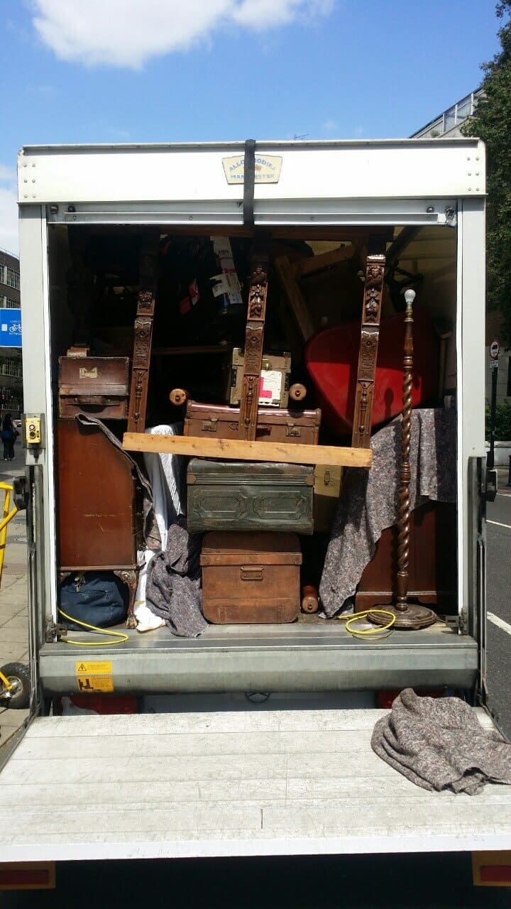 NW9 moving truck